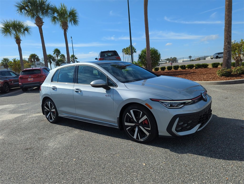 New 2026 Volkswagen GTI SE image 2