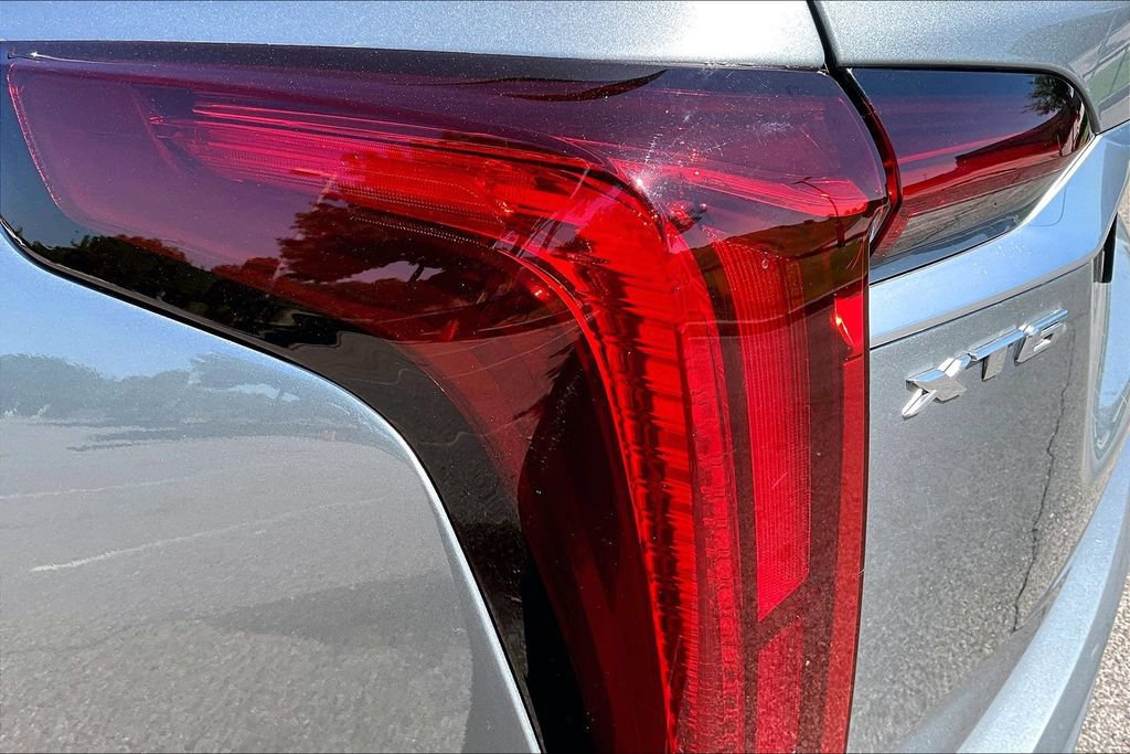 Certified 2025 Cadillac XT6 Premium Luxury AWD/4WD image 33