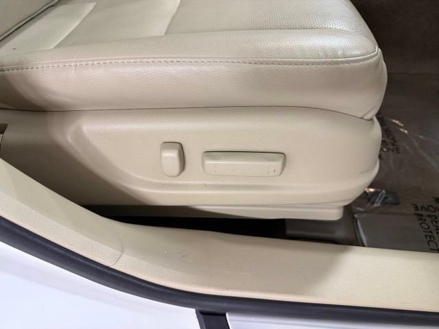 Used 2017 Acura RDX w/ Advance Package AWD/4WD image 26