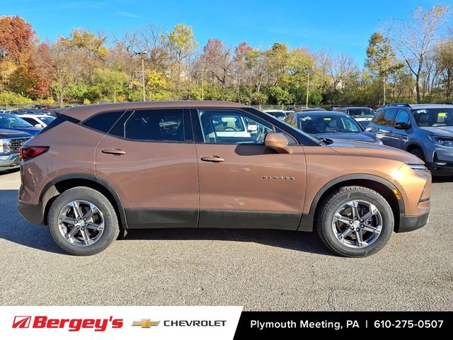 Certified 2023 Chevrolet Blazer LT w/ Driver Confidence Package image 9