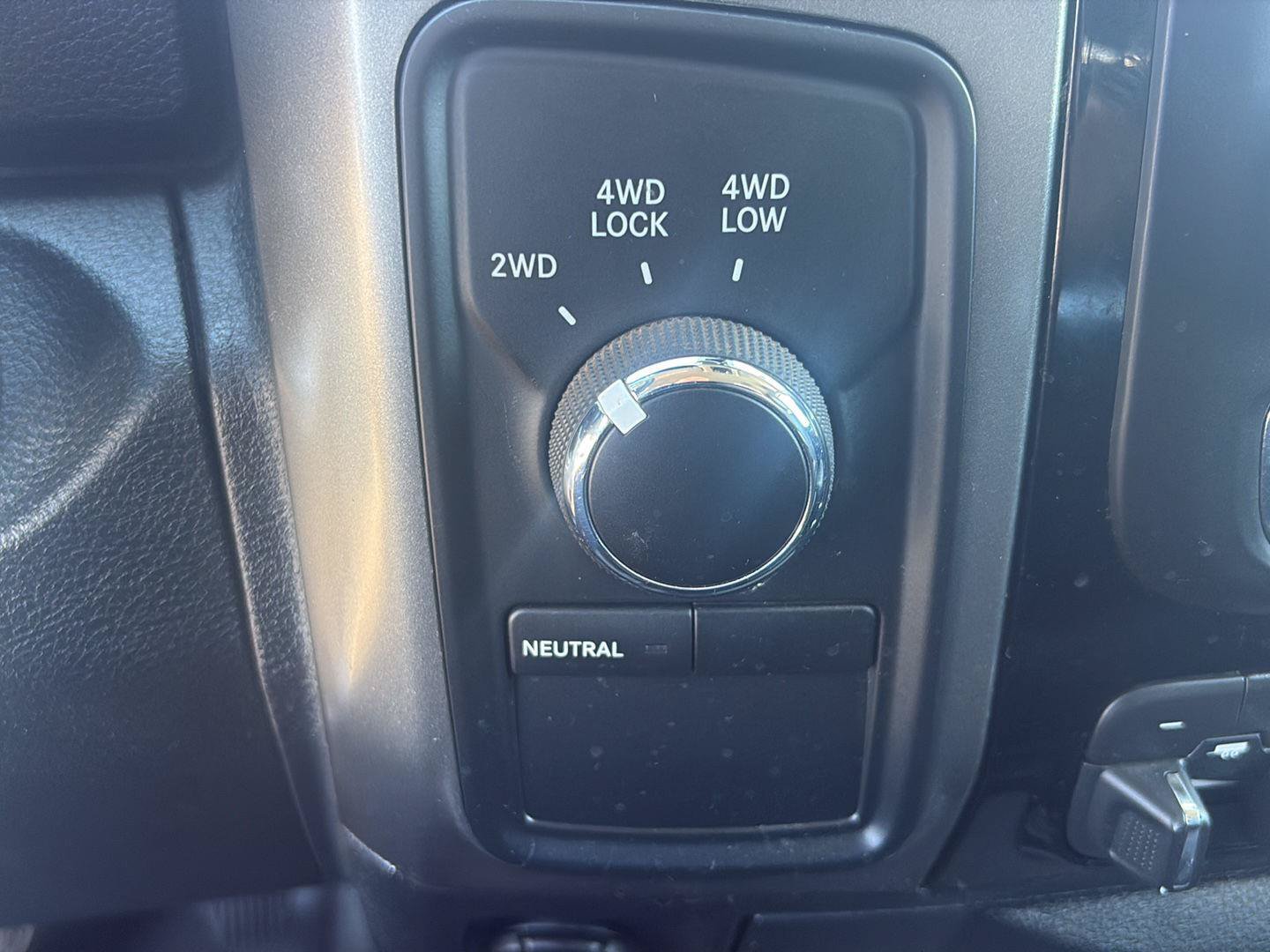 Used 2018 RAM 2500 Big Horn w/ Sport Appearance Group AWD/4WD image 26