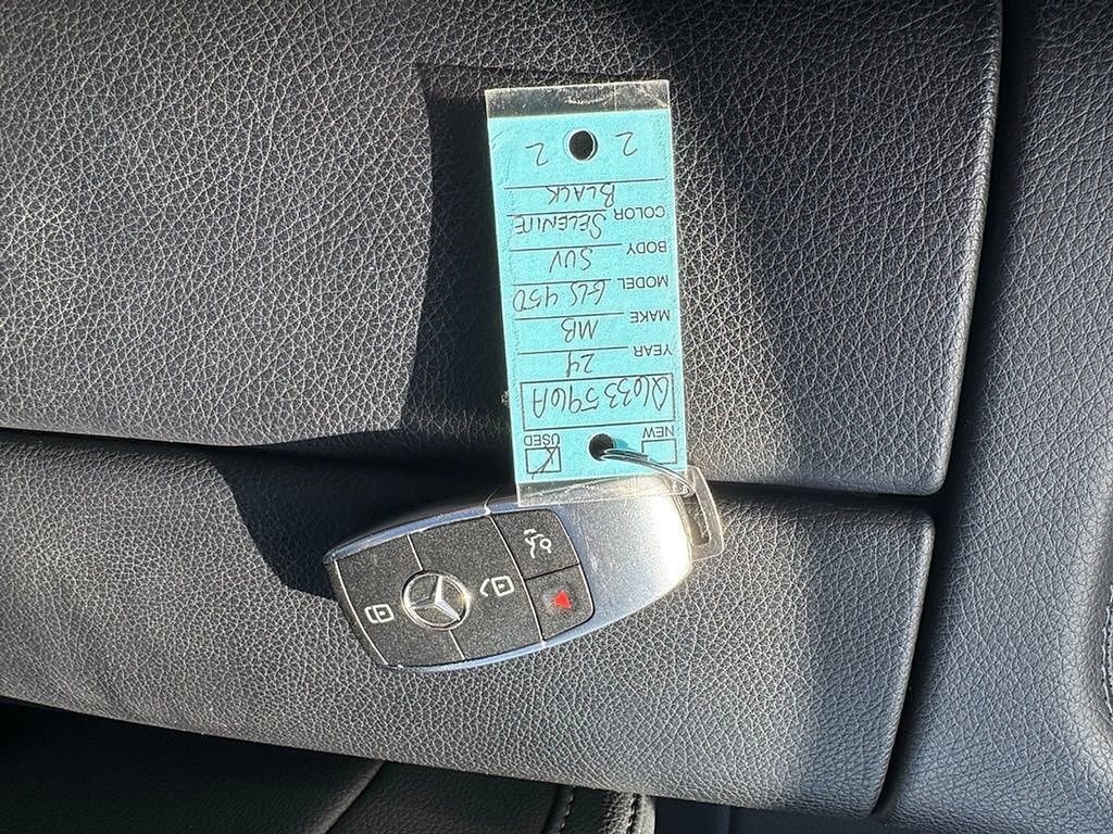 Used 2024 Mercedes-Benz GLS 450 4MATIC image 36