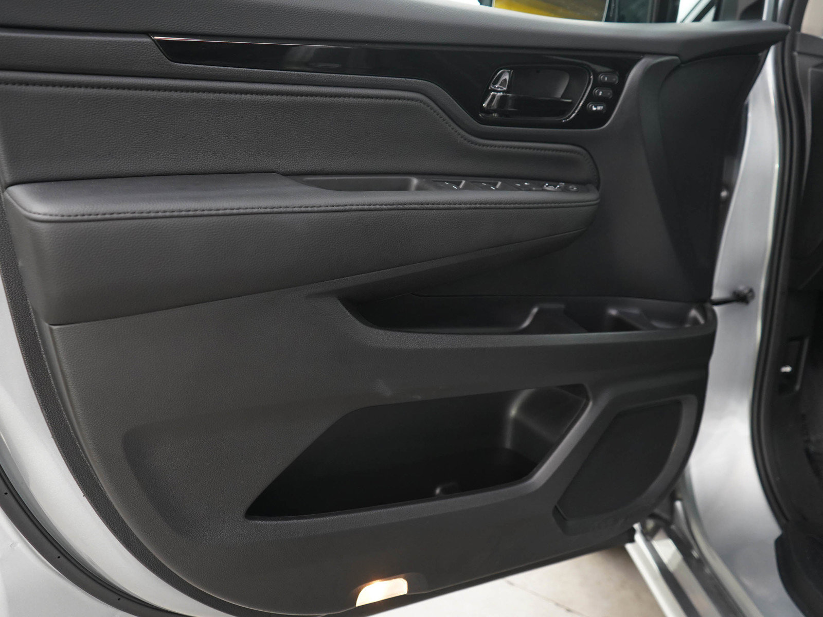 Used 2026 Honda Odyssey Elite image 23