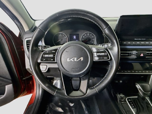 Used 2022 Kia Seltos S FWD image 12