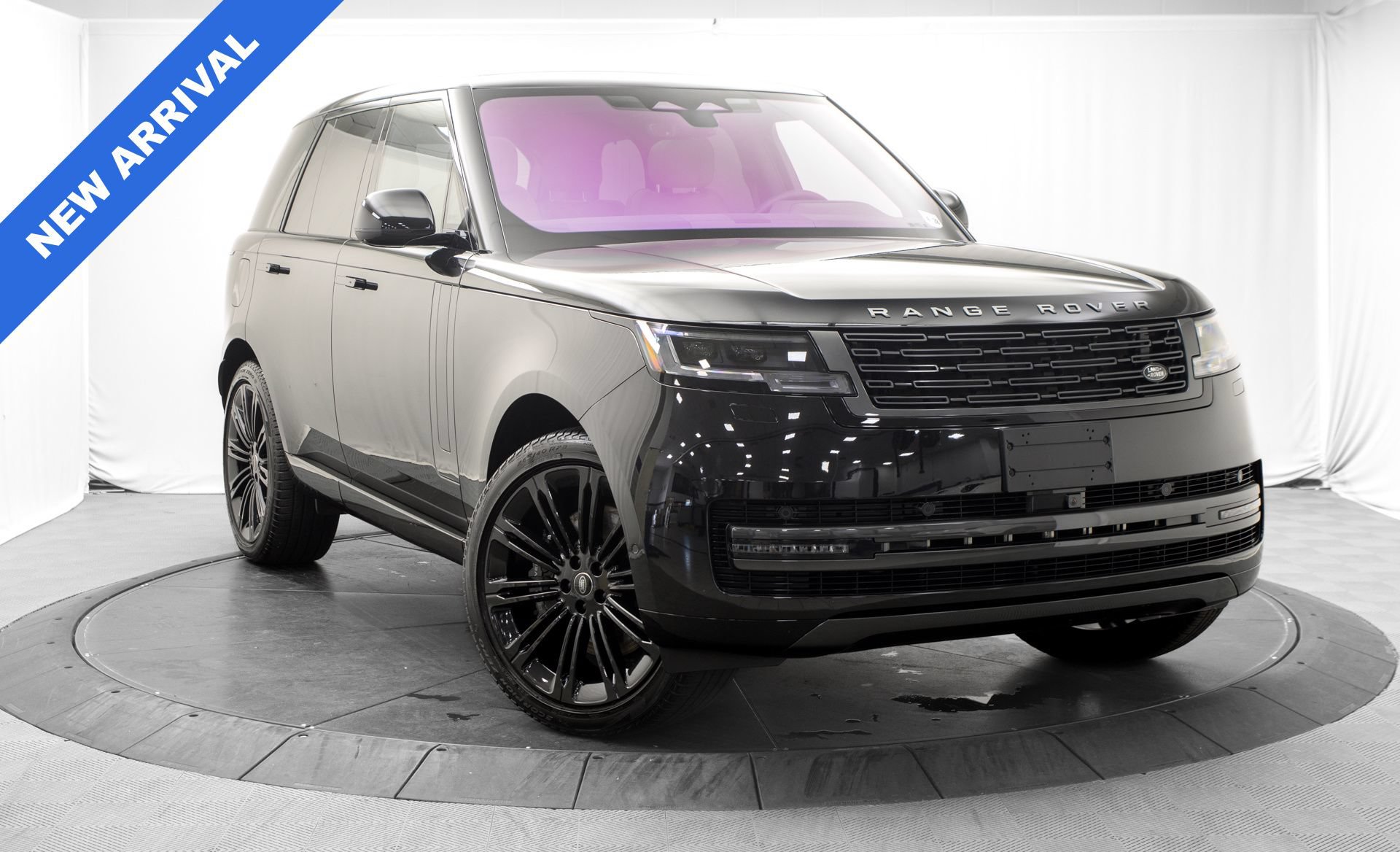Used 2023 Land Rover Range Rover SE AWD/4WD image 1