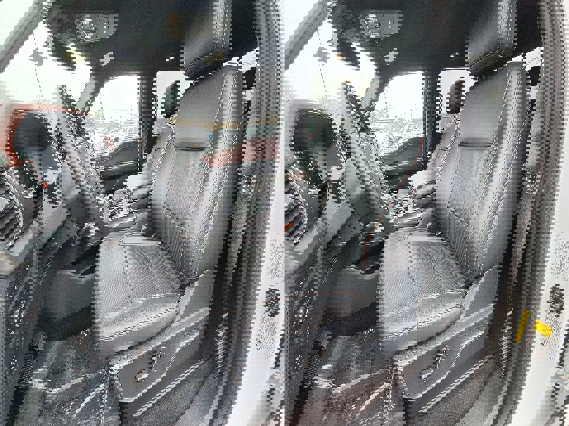 Used 2021 Ford F150 Lariat image 13