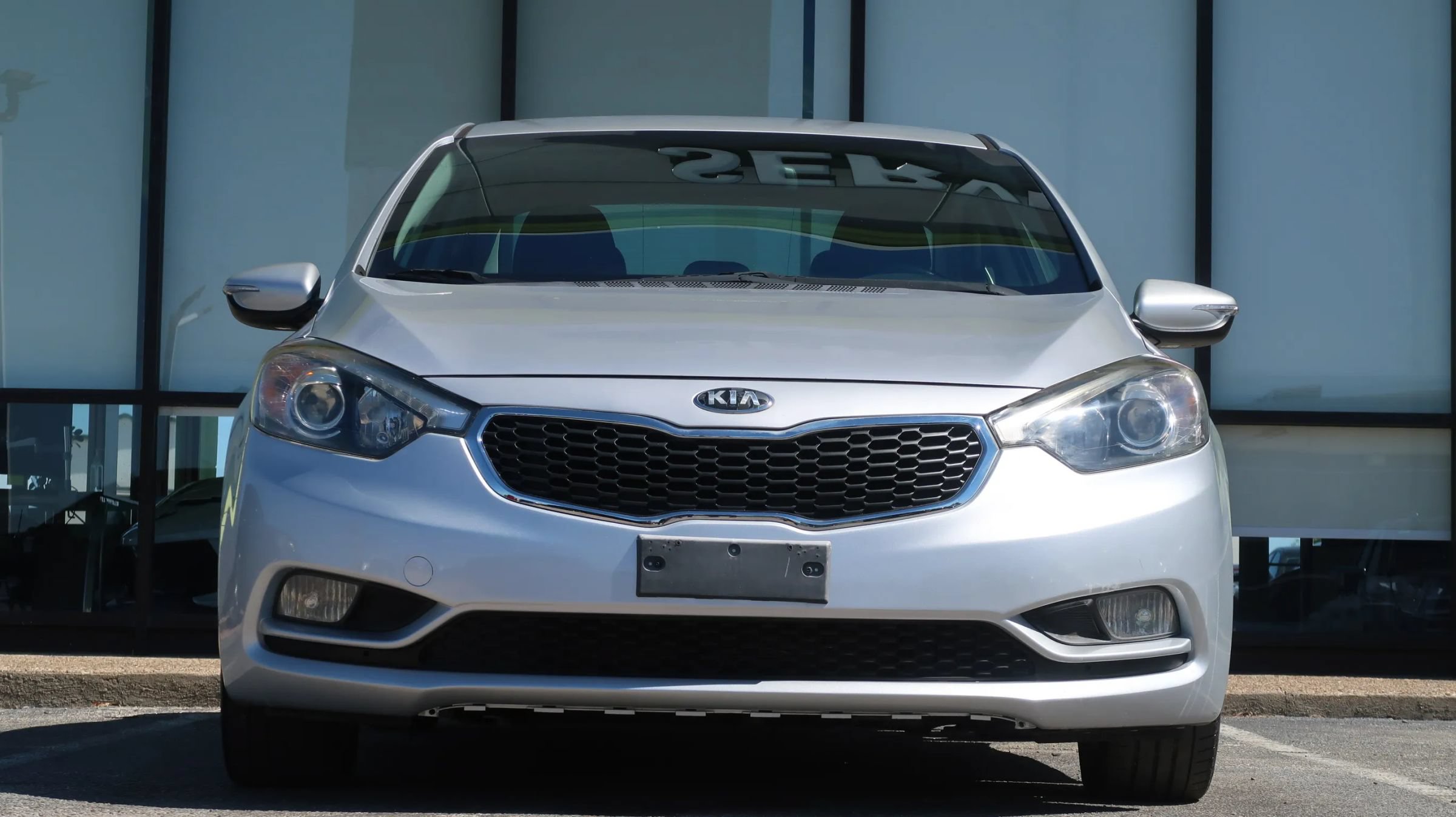 Used 2015 Kia Forte EX w/ UVO Package W/17" Alloys FWD image 3