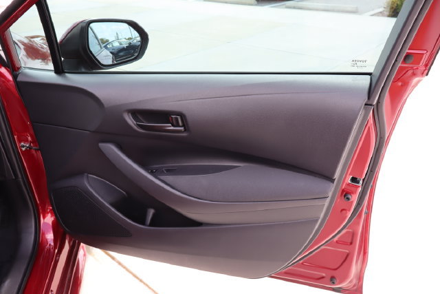 Used 2024 Toyota Corolla LE w/ LE Convenience Package FWD image 25