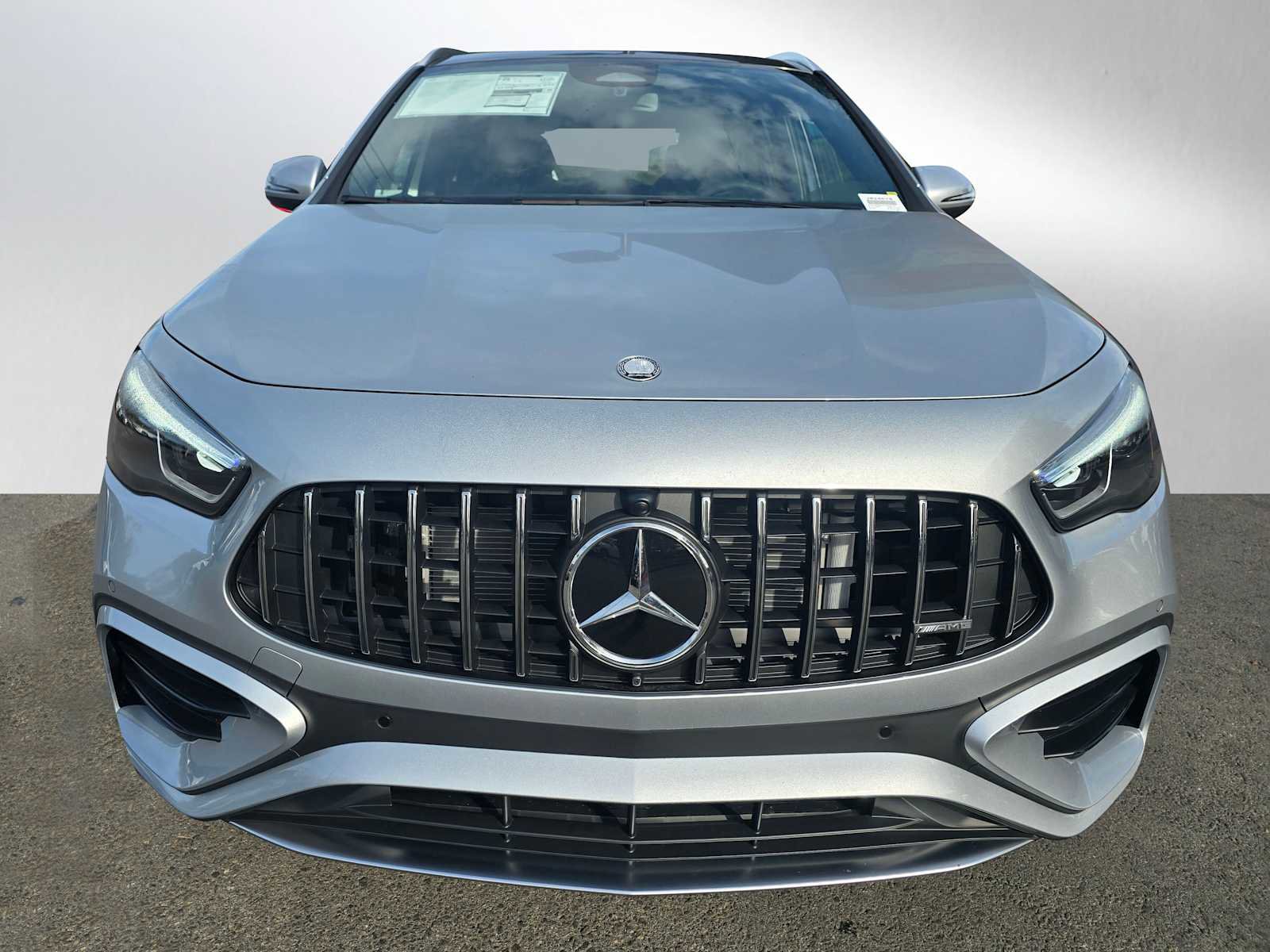 New 2026 Mercedes-Benz GLA 35 AMG 4MATIC image 8