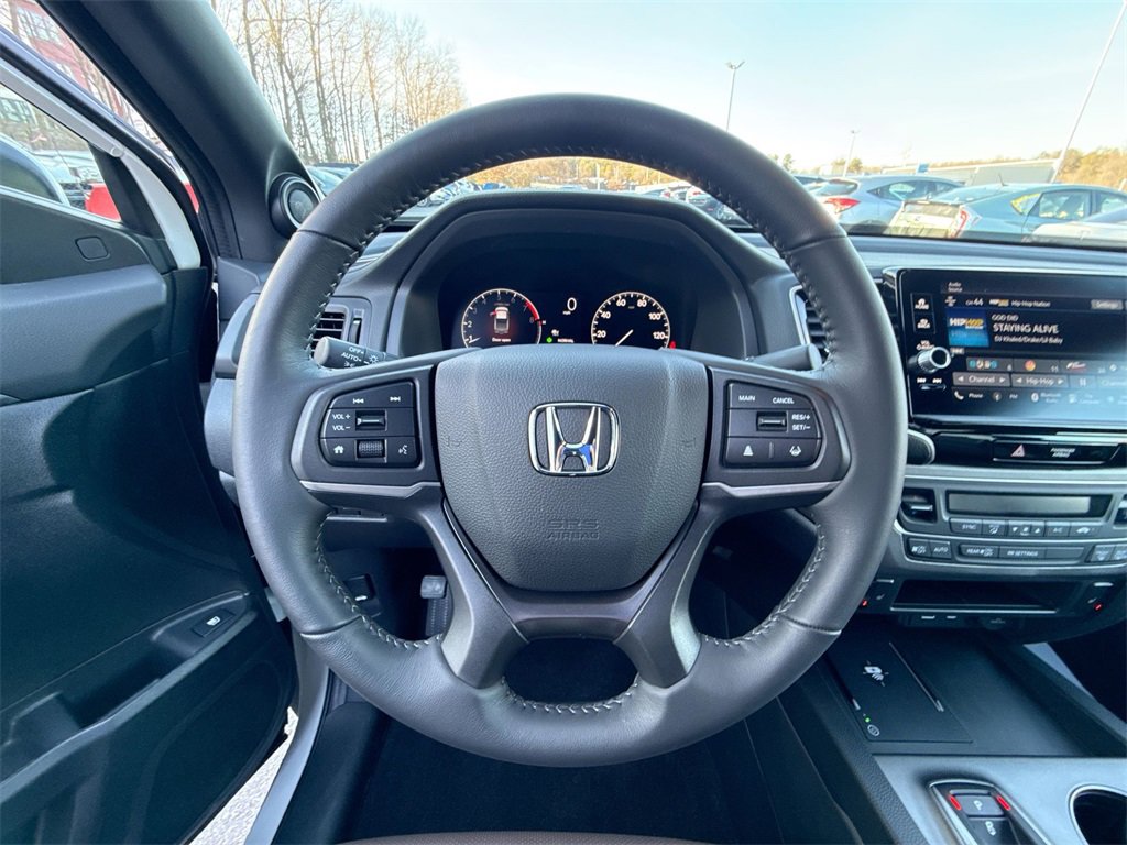 Used 2025 Honda Ridgeline RTL image 11