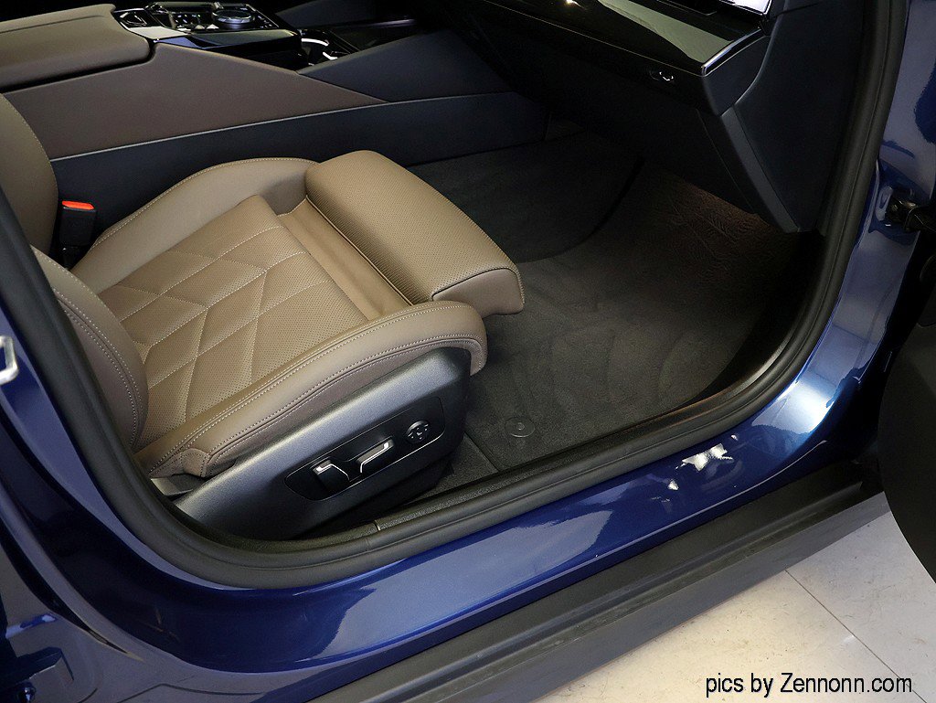 Certified 2025 BMW 540i xDrive image 38