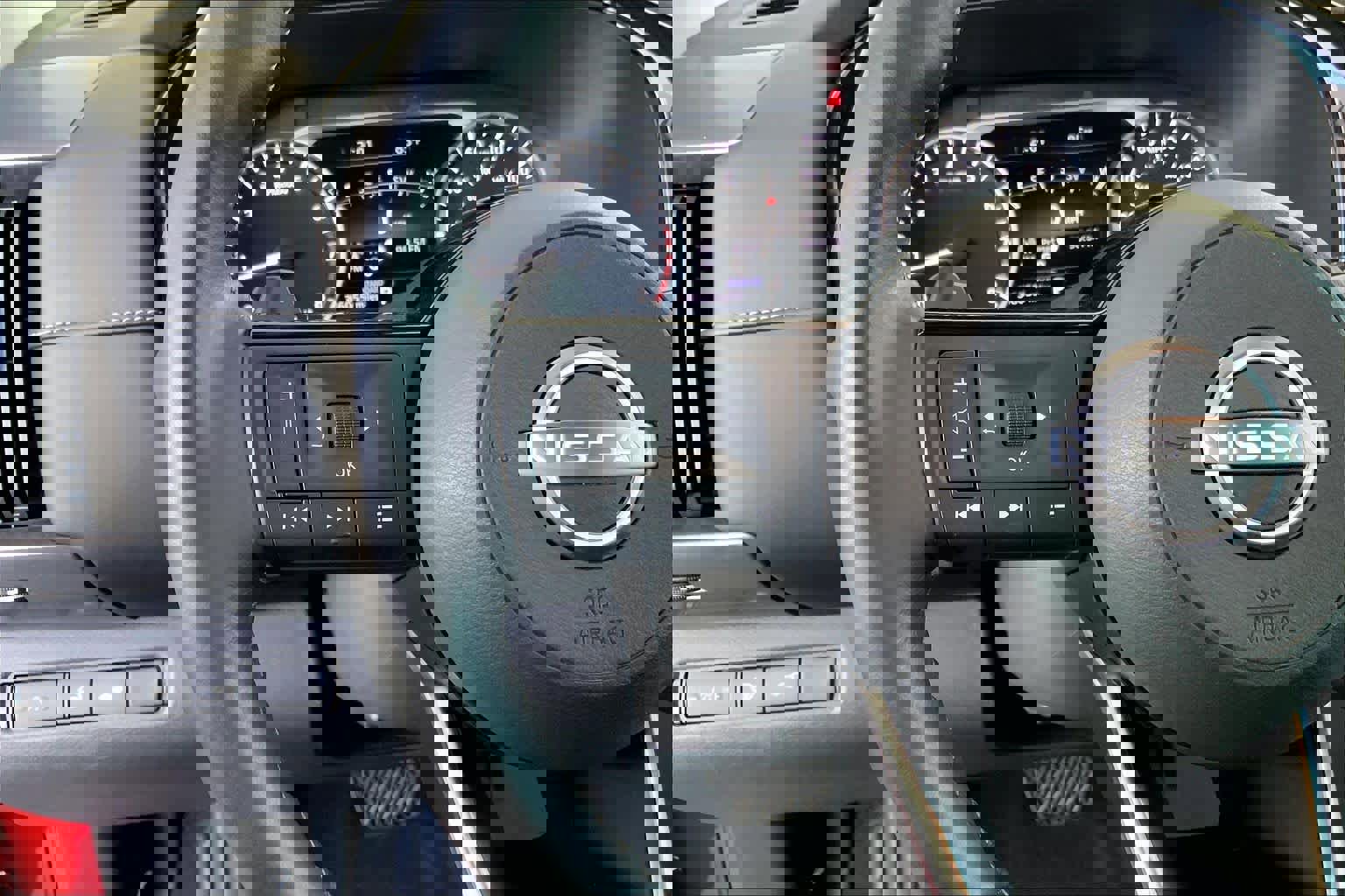 Used 2022 Nissan Pathfinder SL w/ SL Premium Package image 24