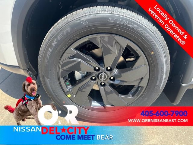 New 2026 Nissan Rogue SV FWD image 9