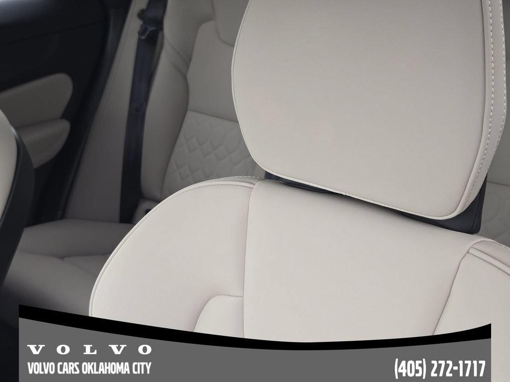 Certified 2026 Volvo XC60 B5 Plus w/ Protection Package Premier AWD/4WD image 14