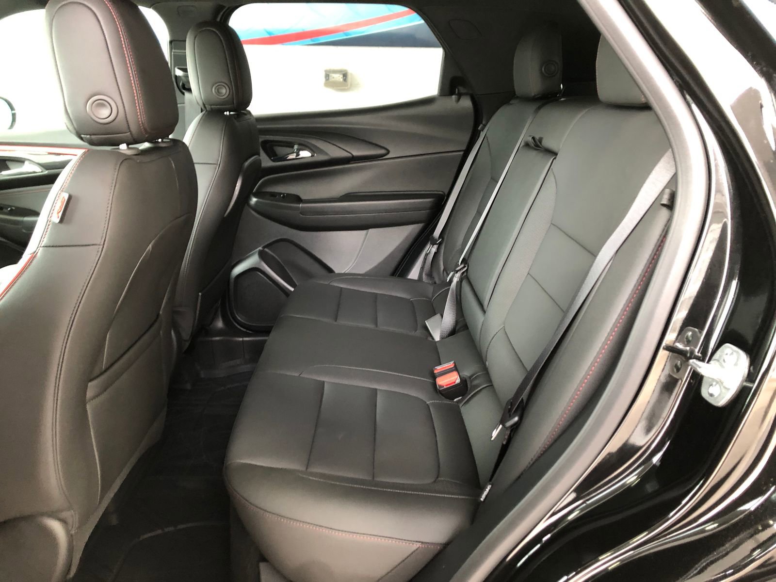 Certified 2025 Chevrolet TrailBlazer RS w/ Convenience Package image 12