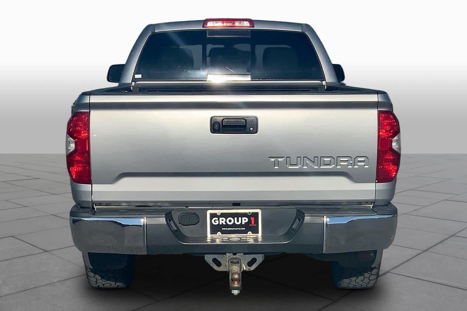 Used 2015 Toyota Tundra SR5 w/ TRD Off Road Package AWD/4WD image 5