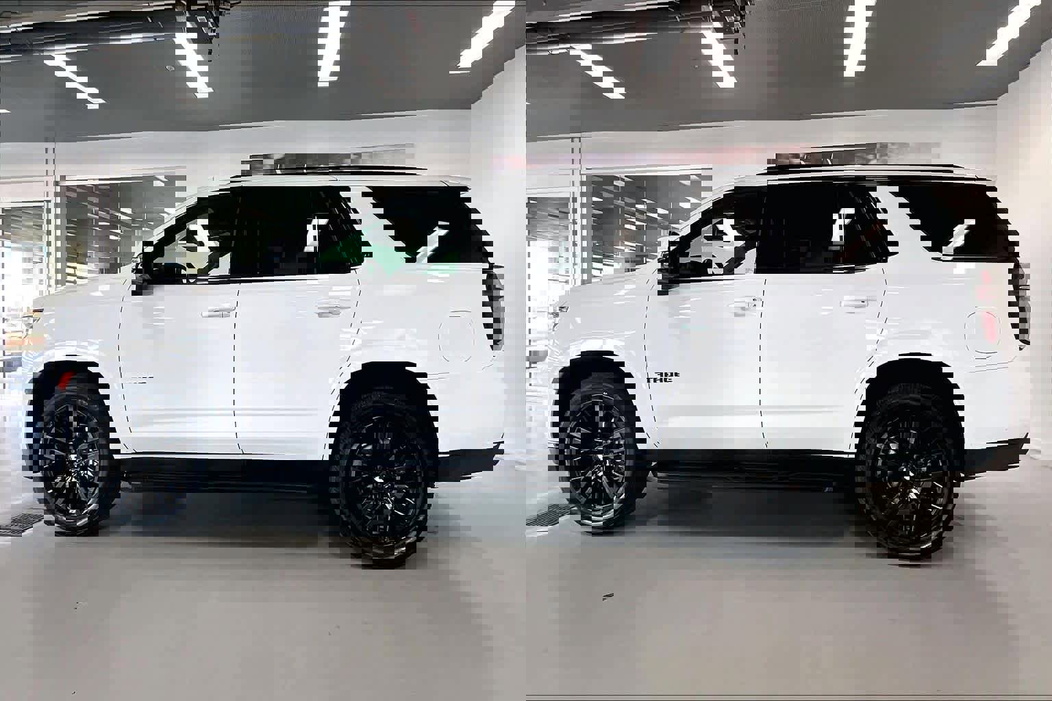 Used 2023 Chevrolet Tahoe RST w/ Luxury Package image 3