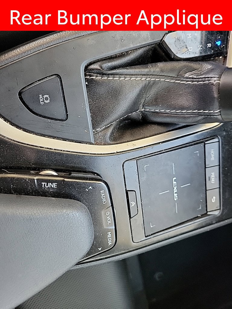 Used 2019 Lexus UX 200 w/ Premium Package FWD image 10