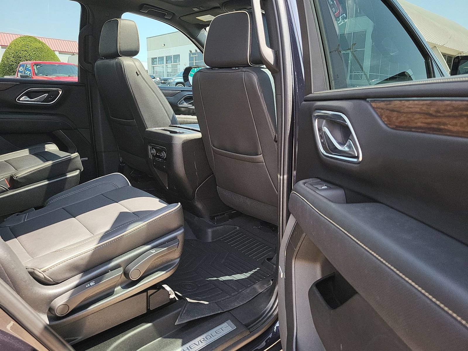 Used 2023 Chevrolet Tahoe Premier w/ Max Trailering Package AWD/4WD image 27