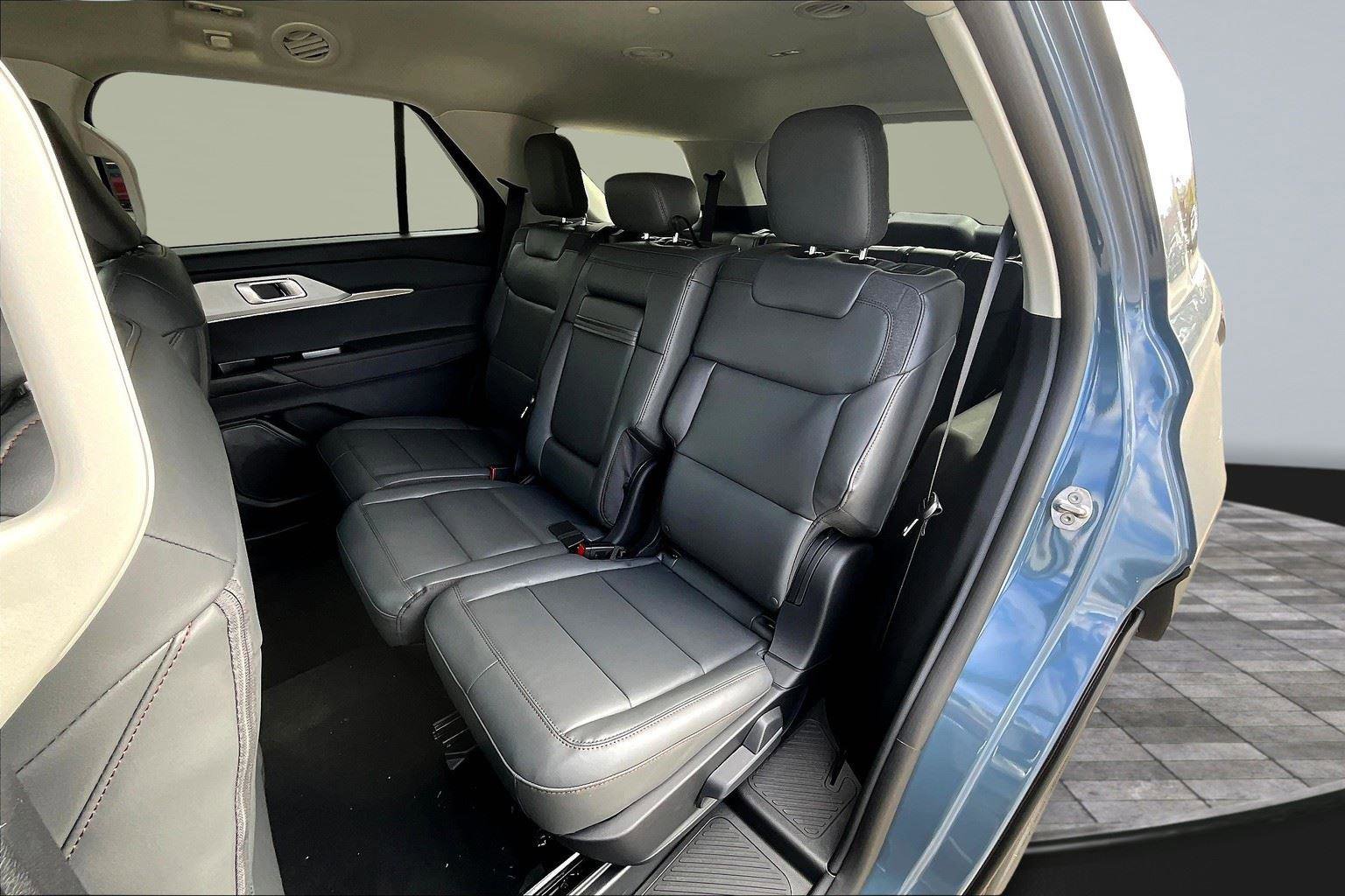 New 2026 Ford Explorer Active image 17