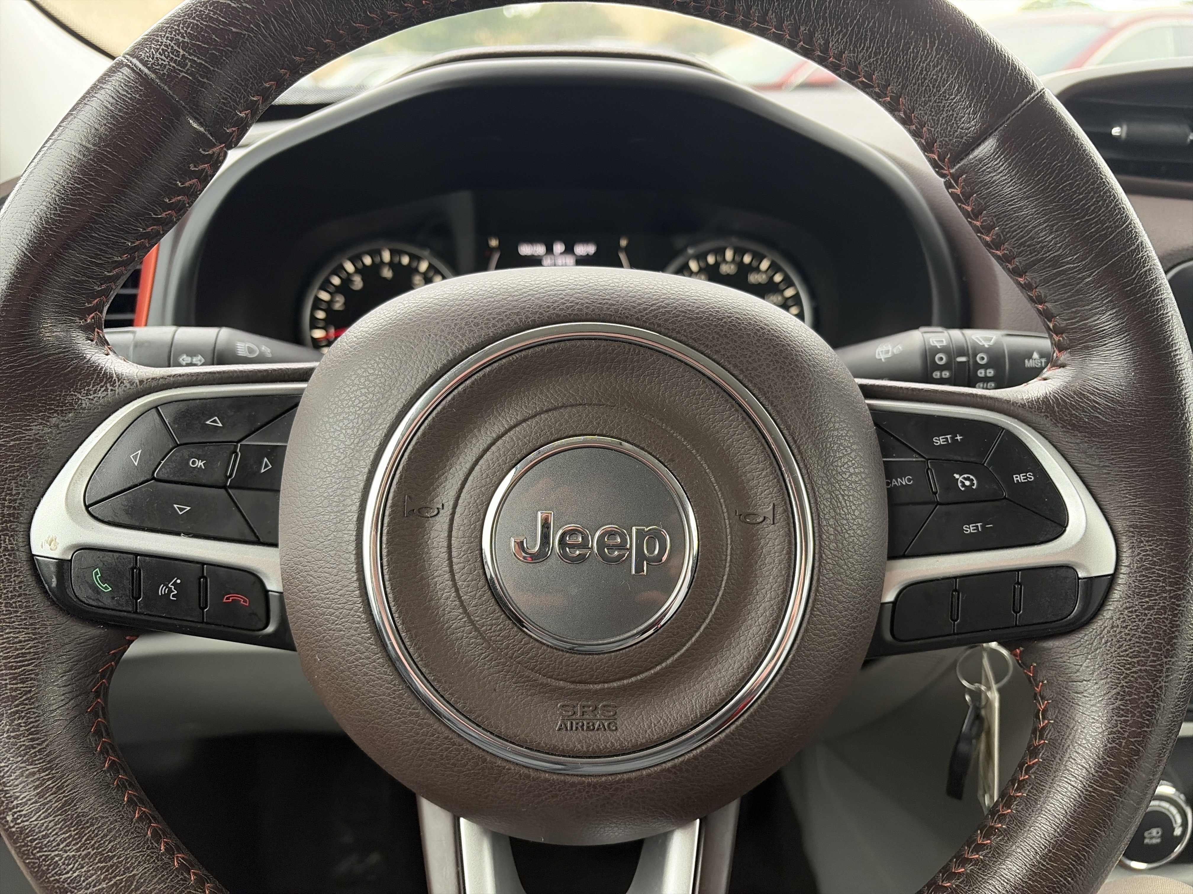 Used 2015 Jeep Renegade Latitude AWD/4WD image 20