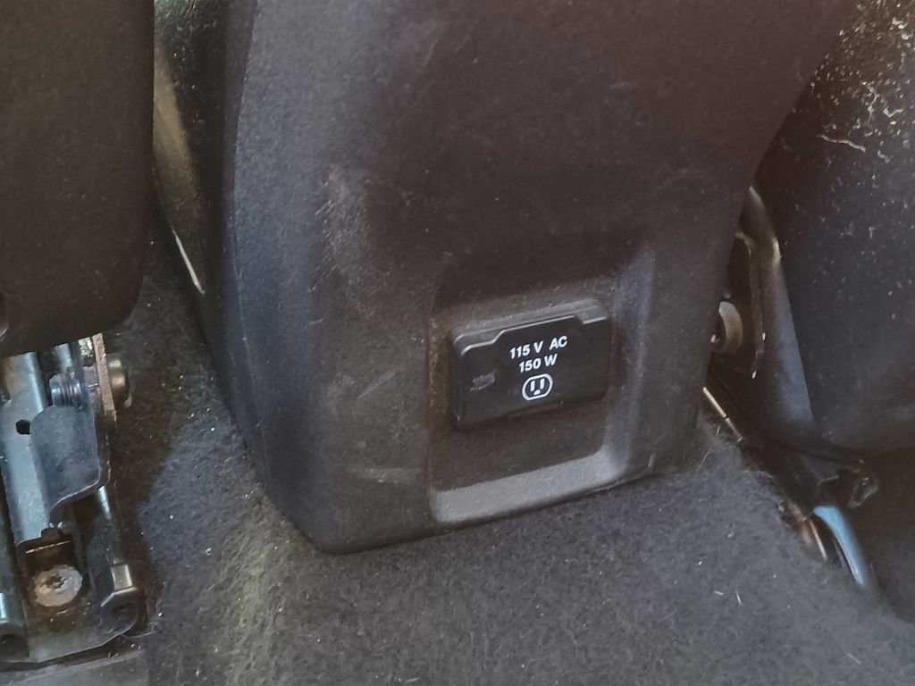 Used 2016 Jeep Renegade Limited AWD/4WD image 28
