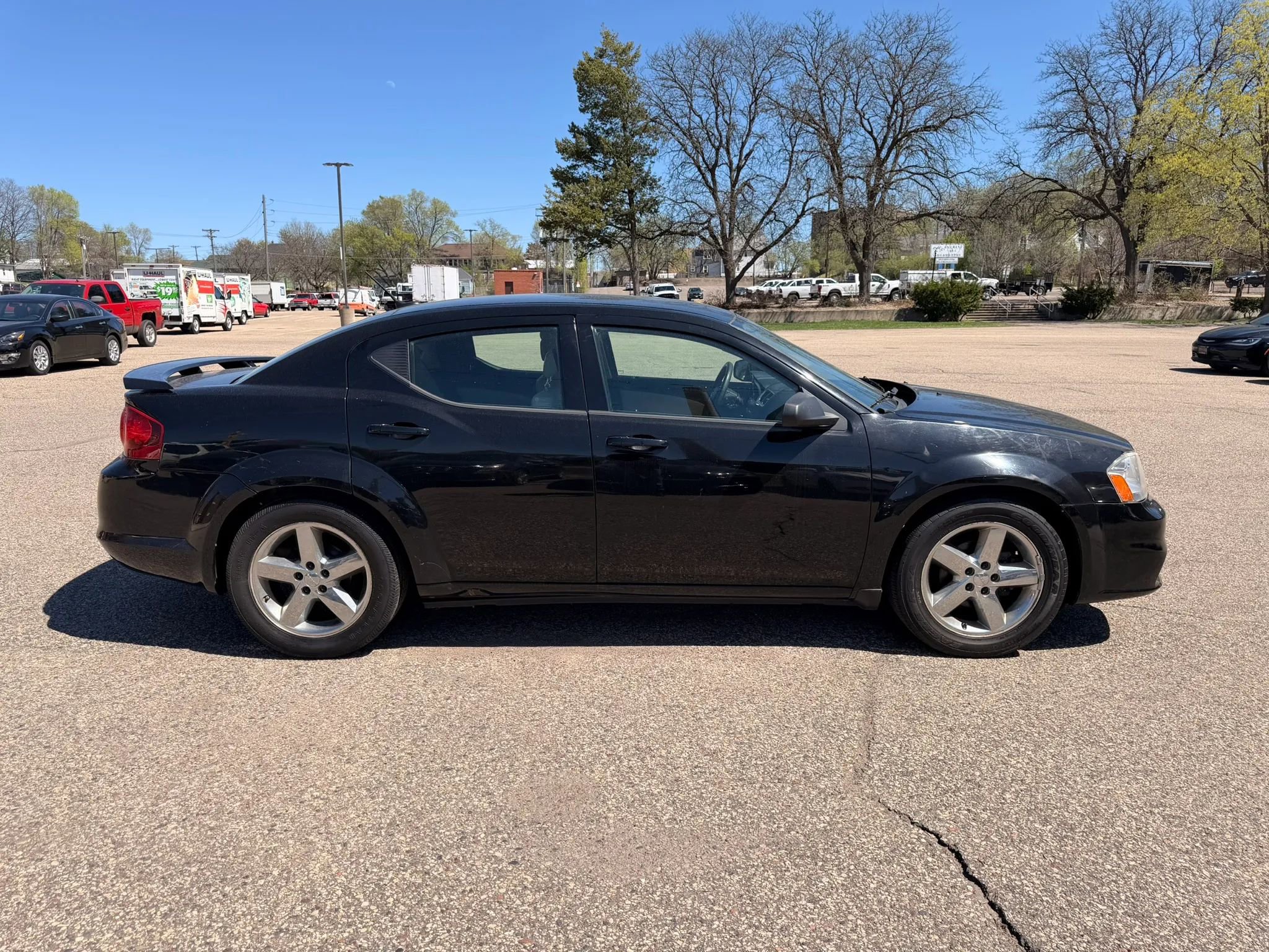 Used 2013 Dodge Avenger SE FWD image 6