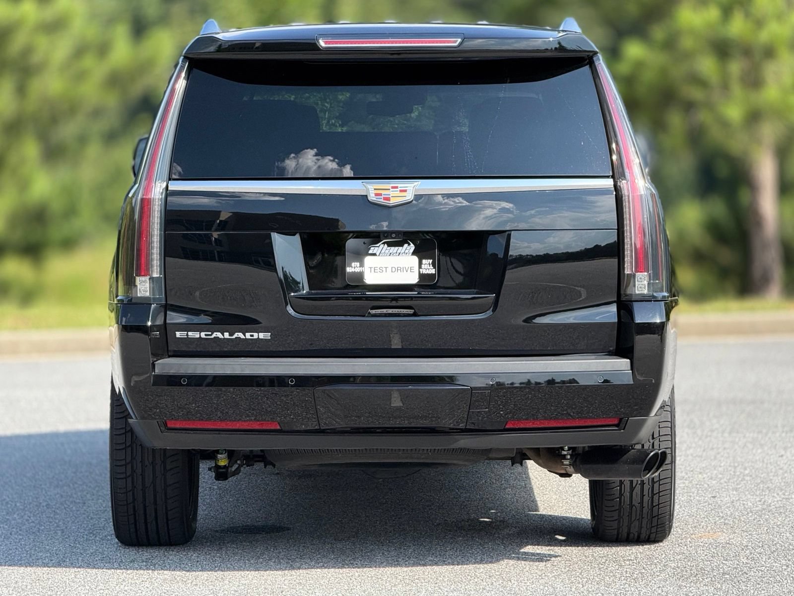 Used 2019 Cadillac Escalade Platinum RWD image 6