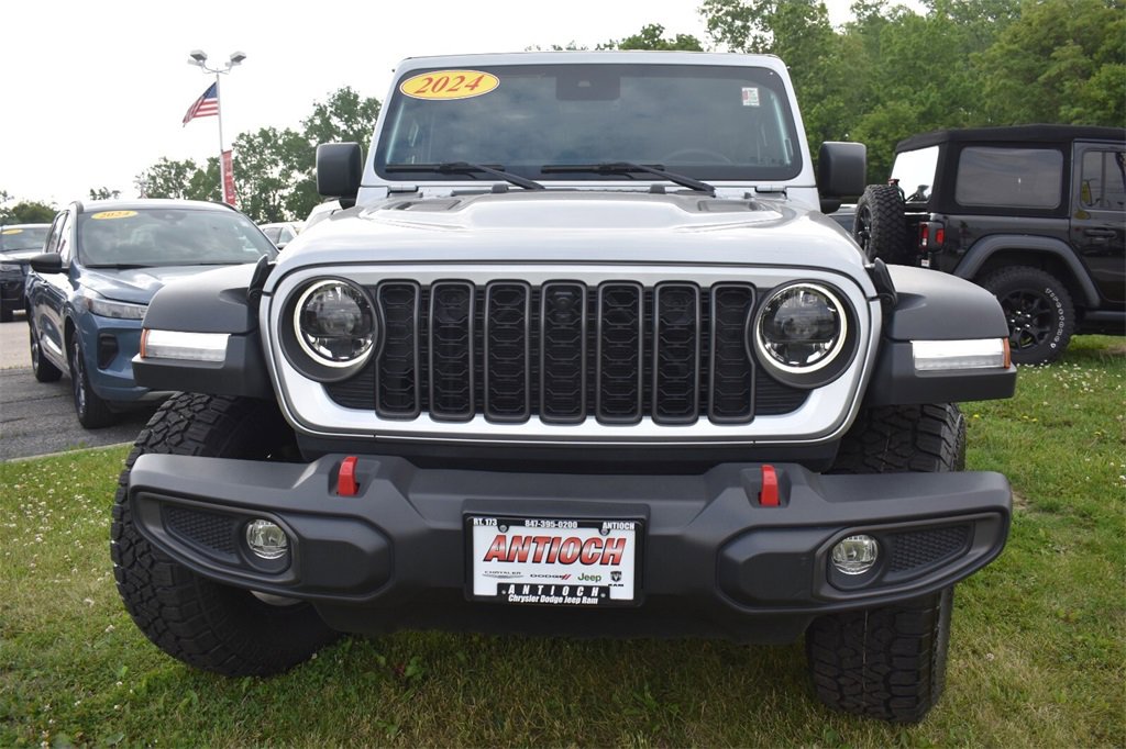 Used 2024 Jeep Wrangler Unlimited Rubicon w/ Technology Group image 11