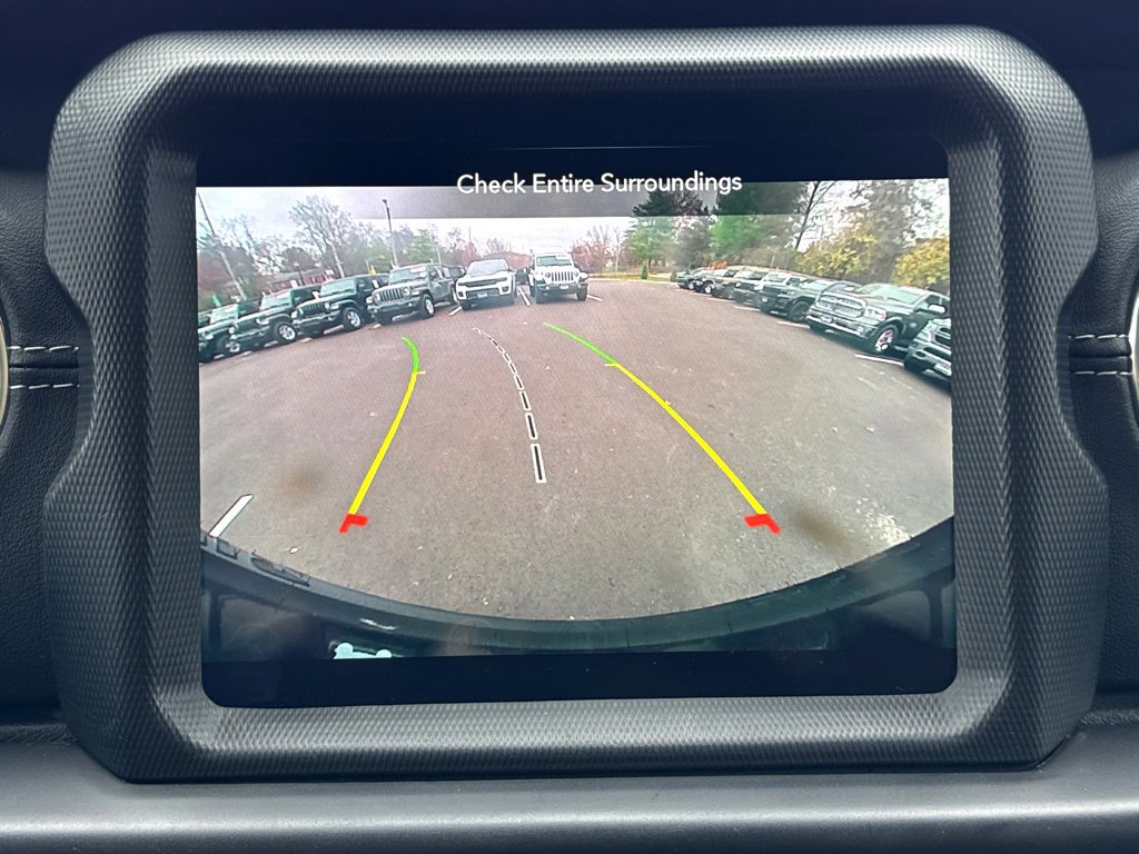 Used 2021 Jeep Wrangler Unlimited Sahara w/ Cold Weather Group image 20