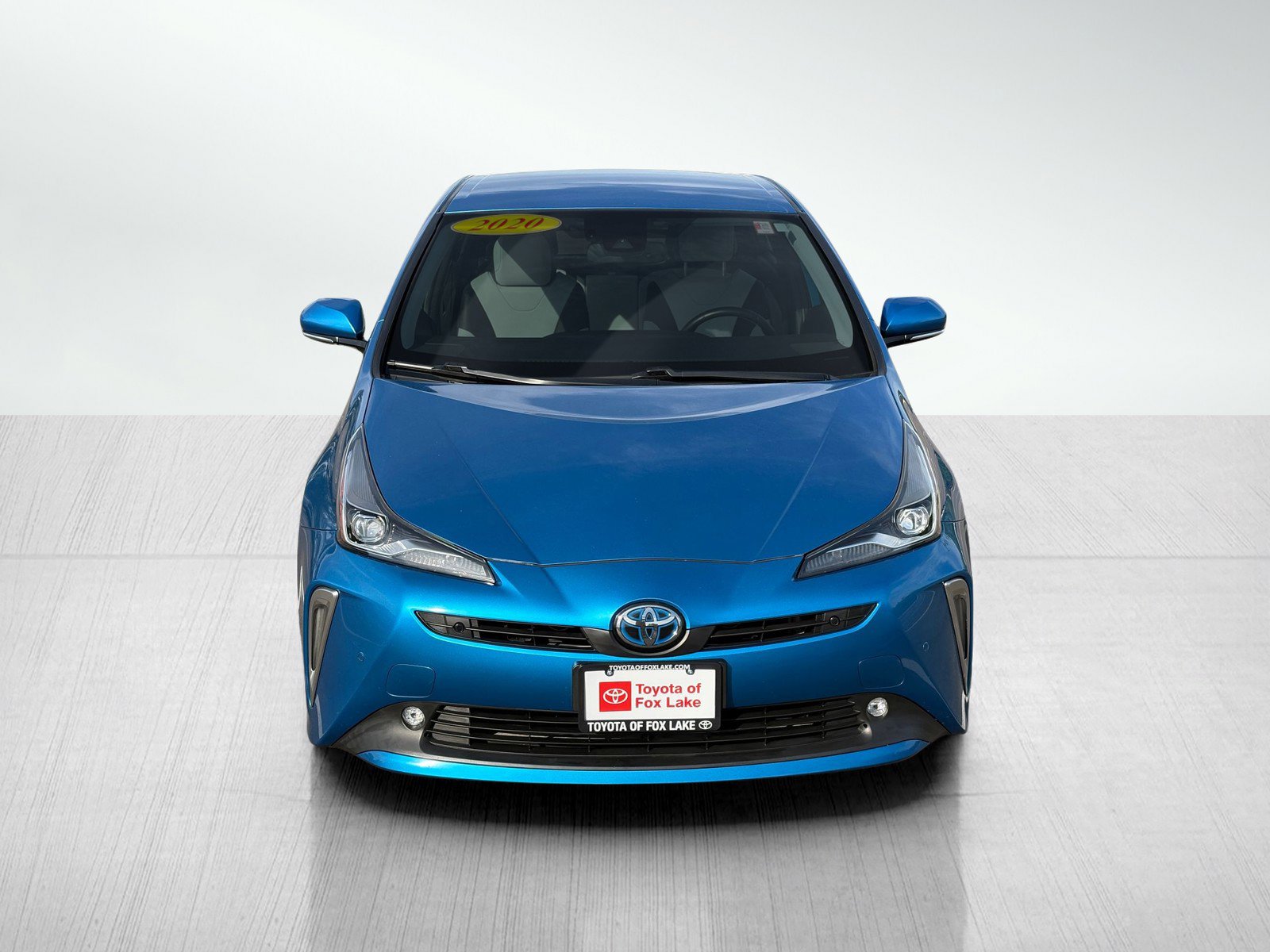 Used 2020 Toyota Prius XLE AWD/4WD image 2