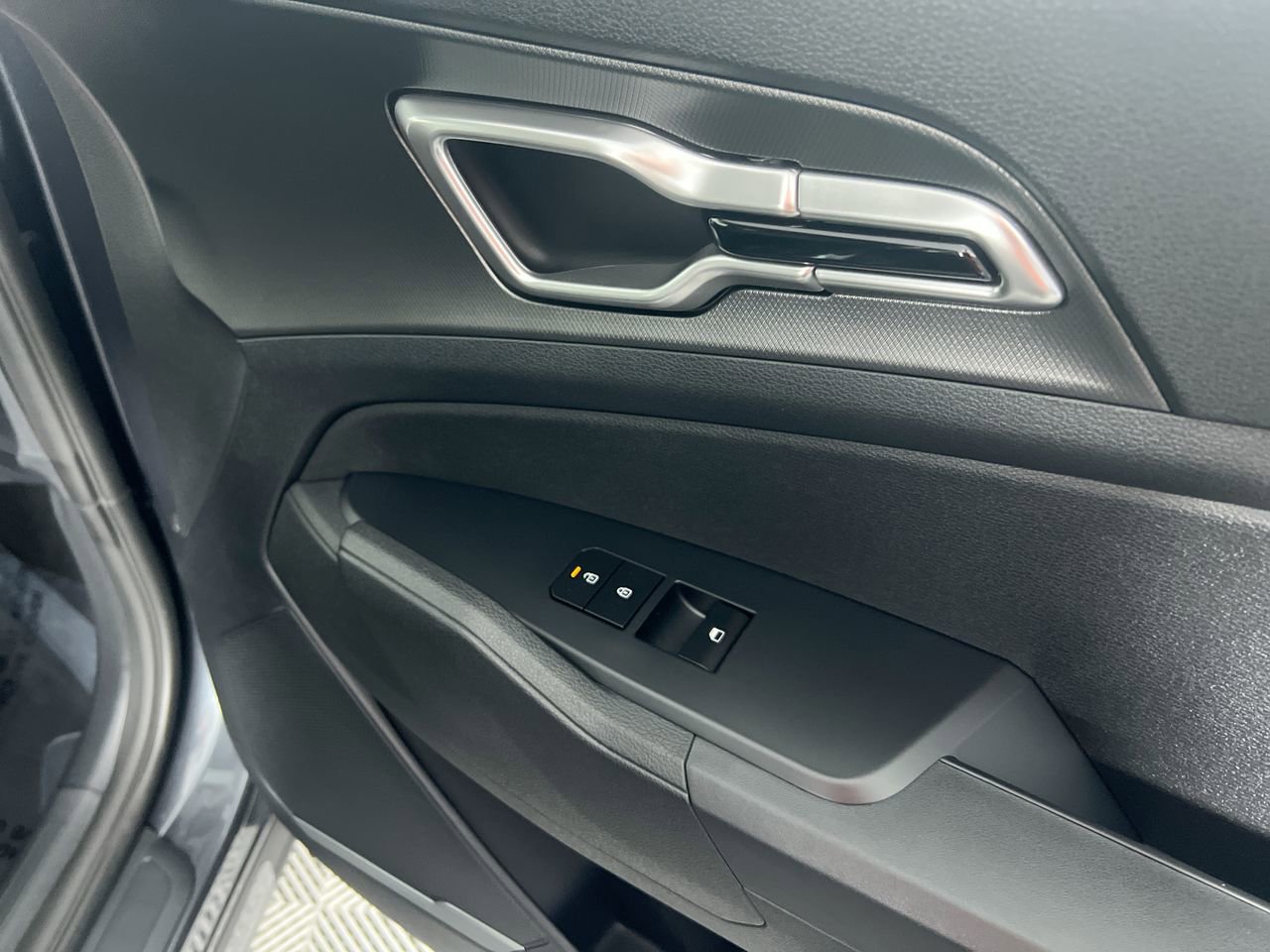 New 2026 Kia Sportage S image 32