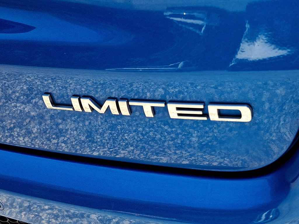 Used 2025 Jeep Compass Limited AWD/4WD image 16