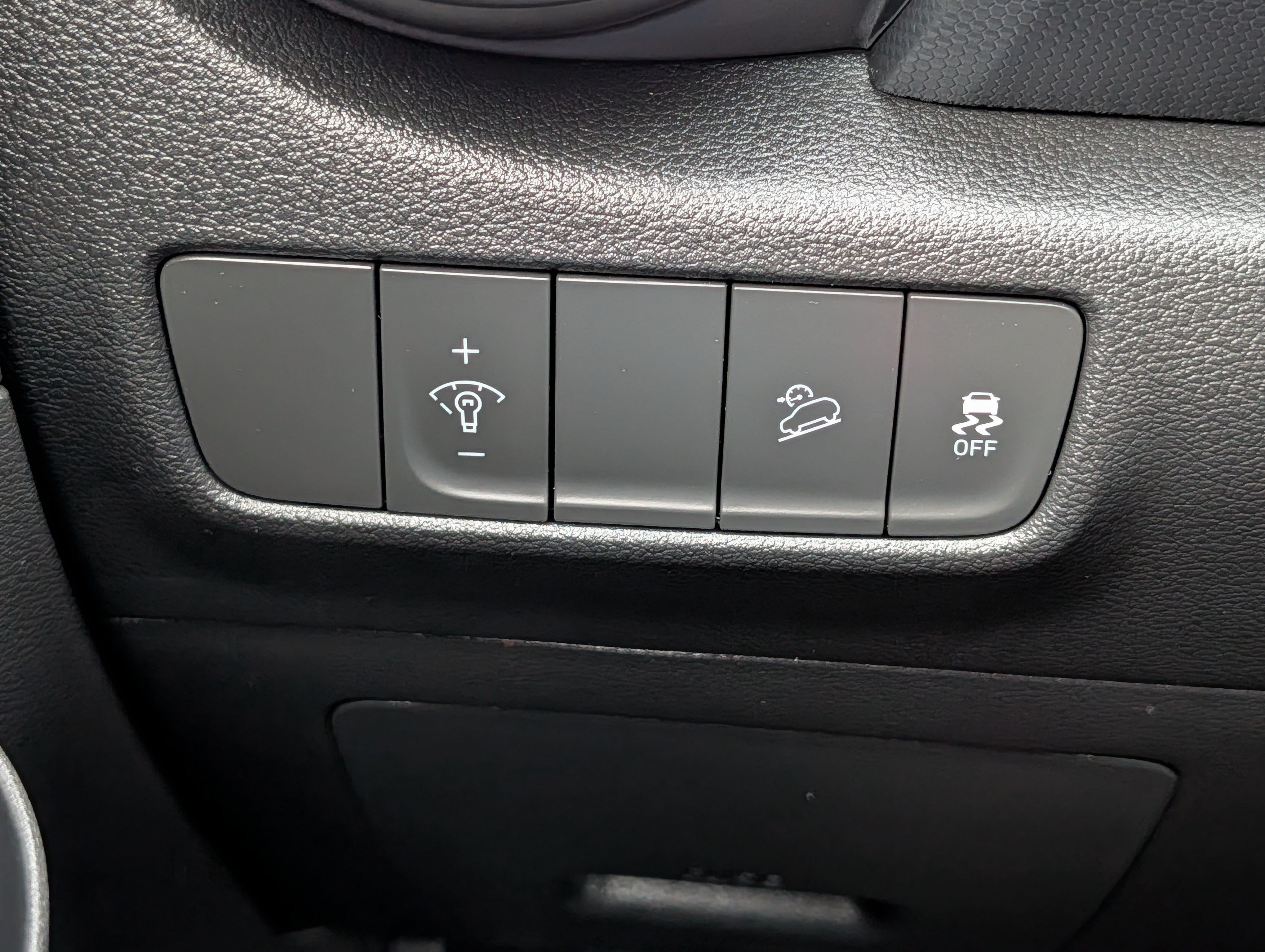 Used 2022 Hyundai Kona SE AWD/4WD image 26