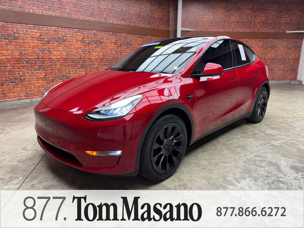 Used 2022 Tesla Model Y Long Range AWD/4WD image 1