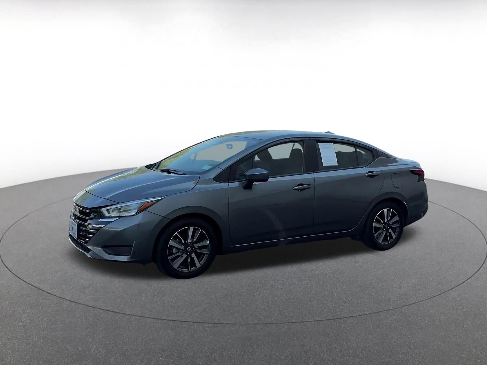 Used 2025 Nissan Versa SV FWD image 7
