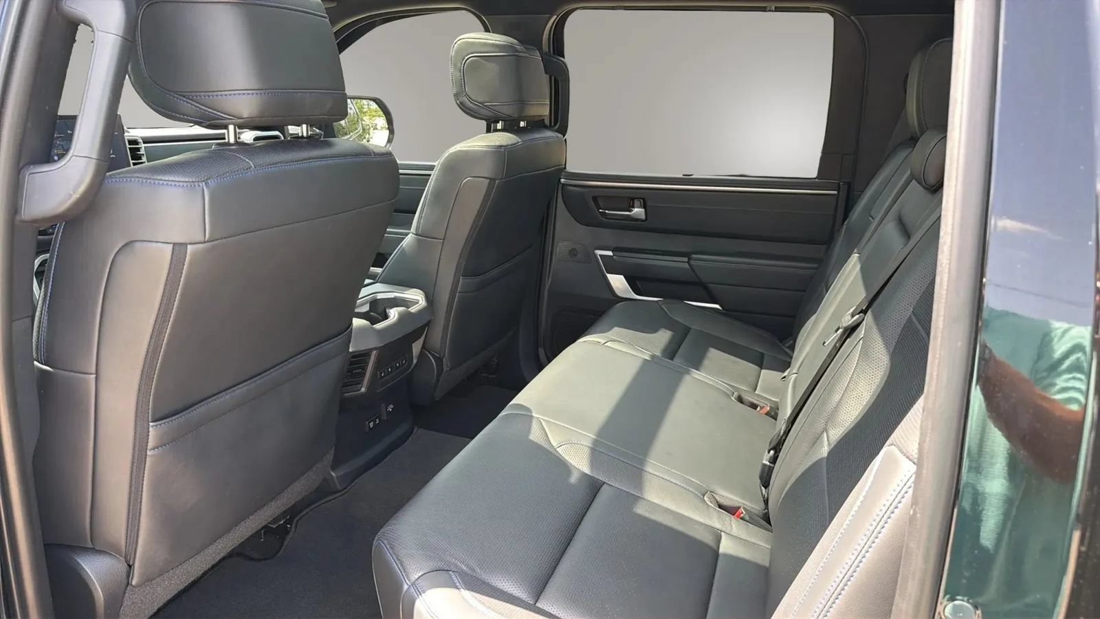 Used 2023 Toyota Tundra Platinum AWD/4WD image 27