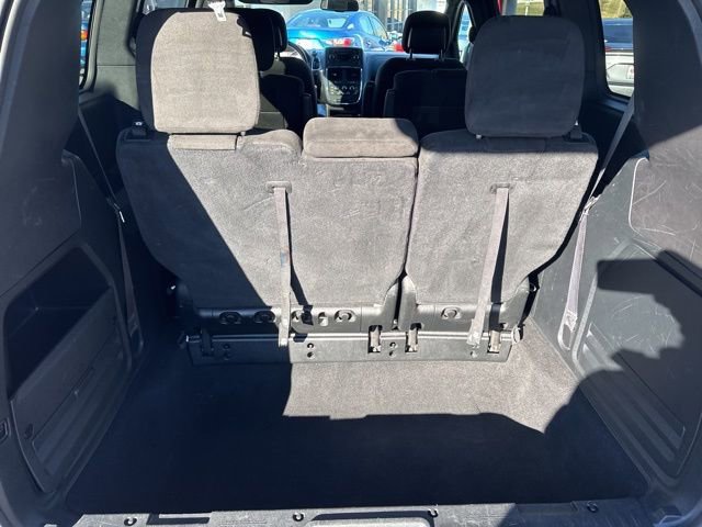 Used 2017 Dodge Grand Caravan SE image 10