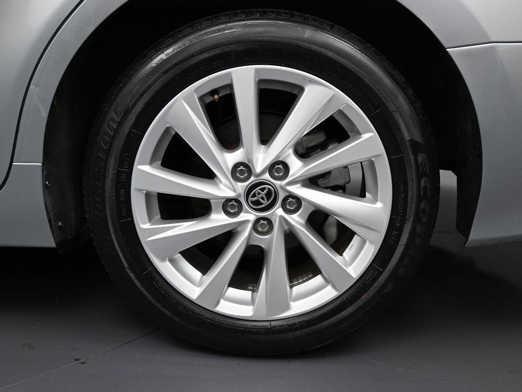 Used 2024 Toyota Camry LE image 10