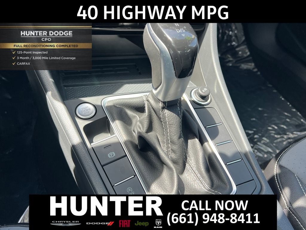 Used 2026 Volkswagen Jetta SE FWD image 34