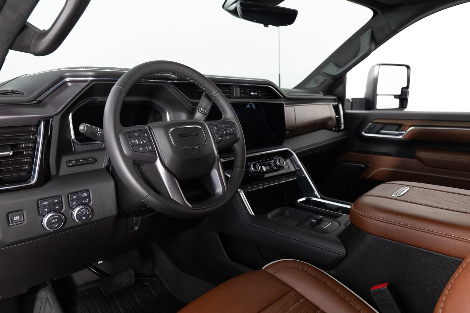 Used 2025 GMC Sierra 3500 Denali Ultimate AWD/4WD image 13