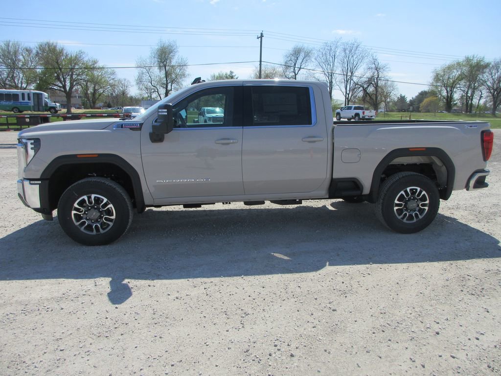 New 2026 GMC Sierra 2500 SLE image 10