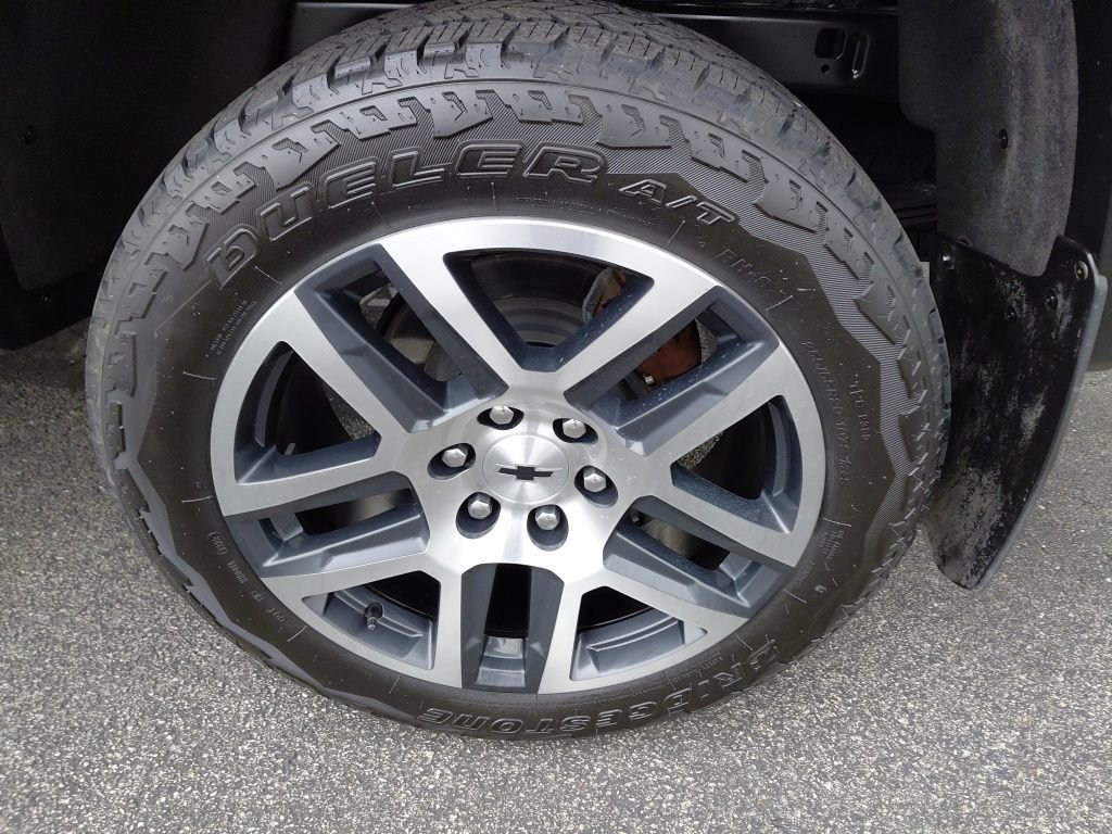 Used 2023 Chevrolet Colorado Z71 w/ Z71 Convenience Package 2 image 17