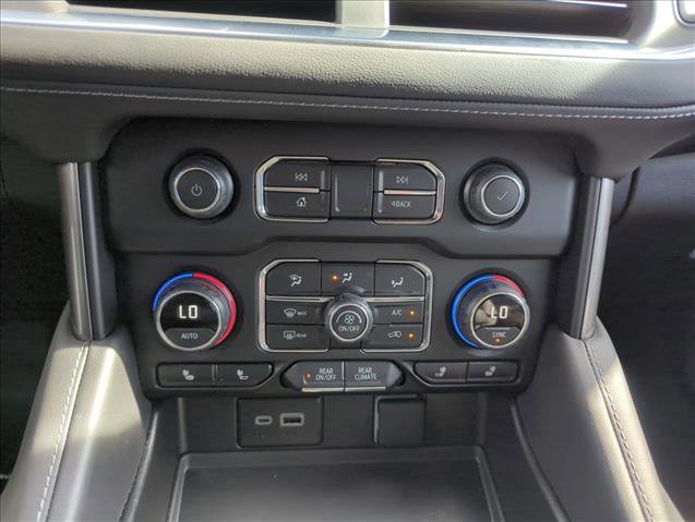 Used 2023 Chevrolet Suburban Z71 w/ Luxury Package AWD/4WD image 12