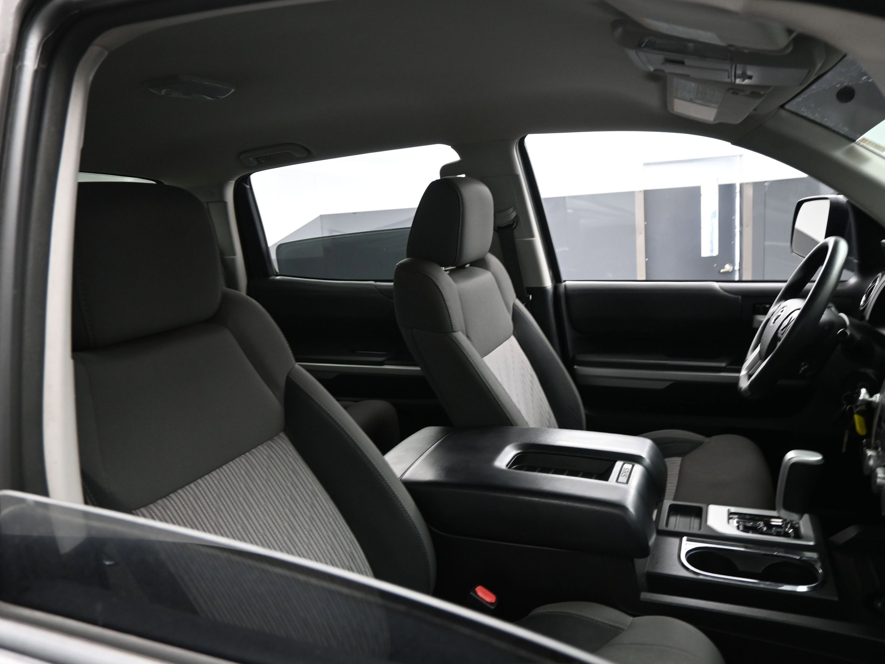 Used 2014 Toyota Tundra SR5 w/ SR5 Upgrade Package image 23