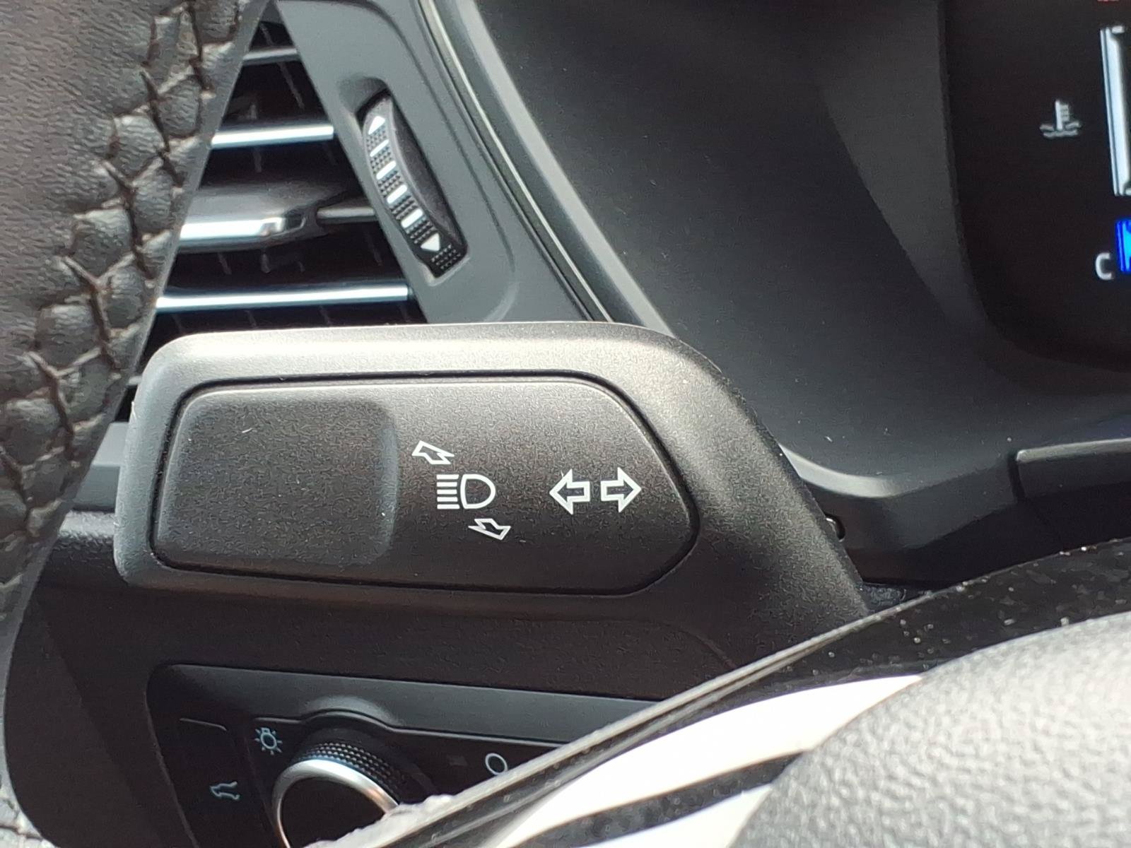 Certified 2023 Ford Escape Active AWD/4WD image 27