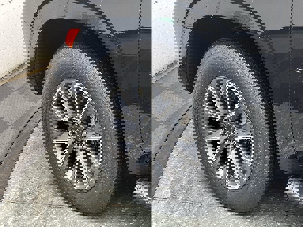 Certified 2022 Chevrolet Tahoe Z71 w/ Luxury Package AWD/4WD image 37