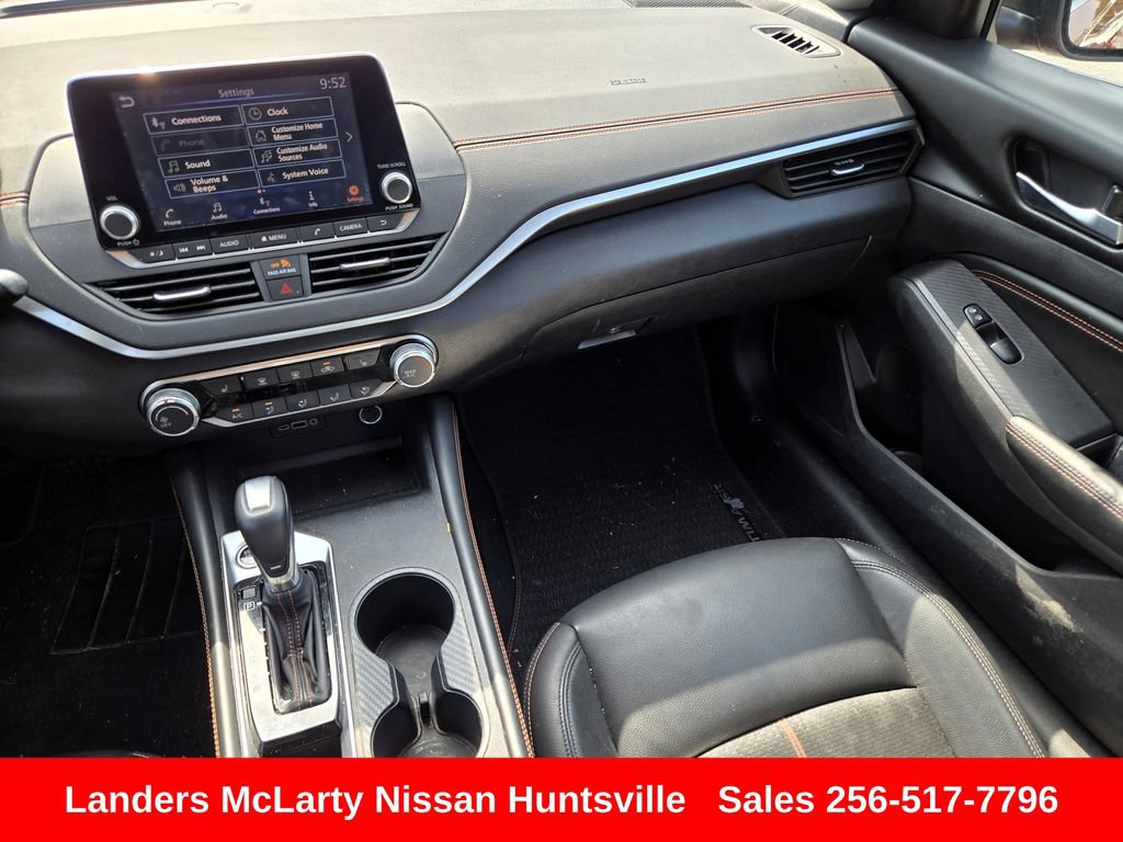 Used 2021 Nissan Altima 2.0 SR FWD image 14