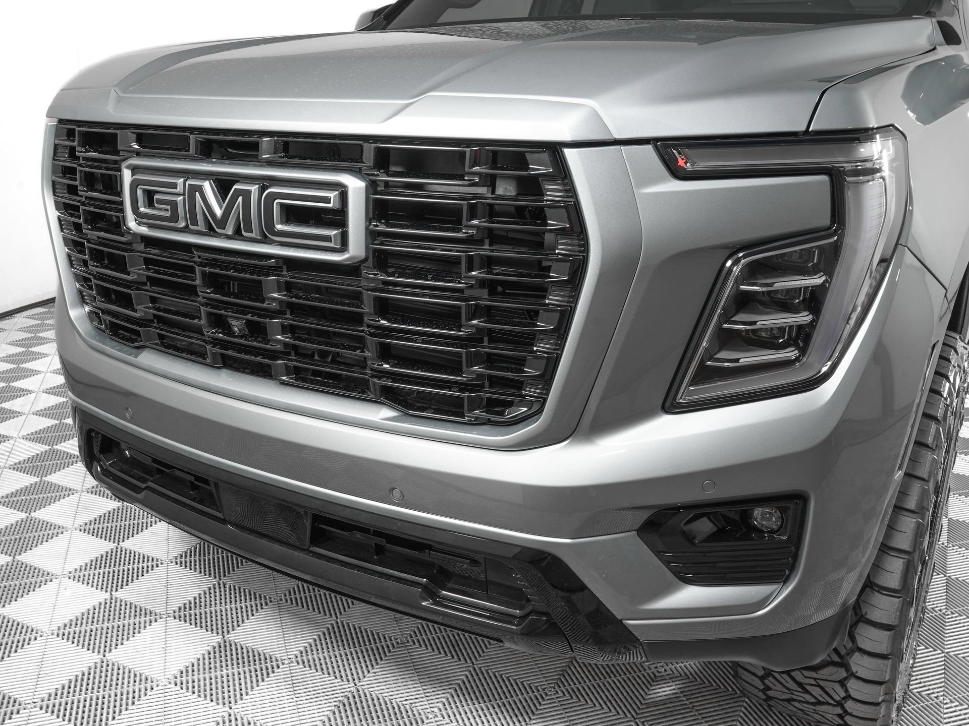 Used 2026 GMC Yukon Denali w/ Sun & Power Step Package AWD/4WD image 33