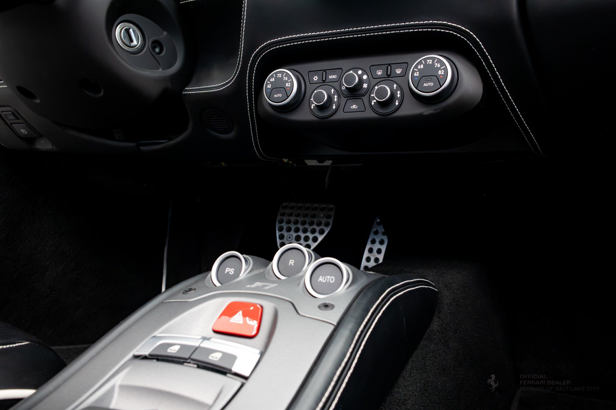 Used 2013 Ferrari 458 Spider RWD image 15